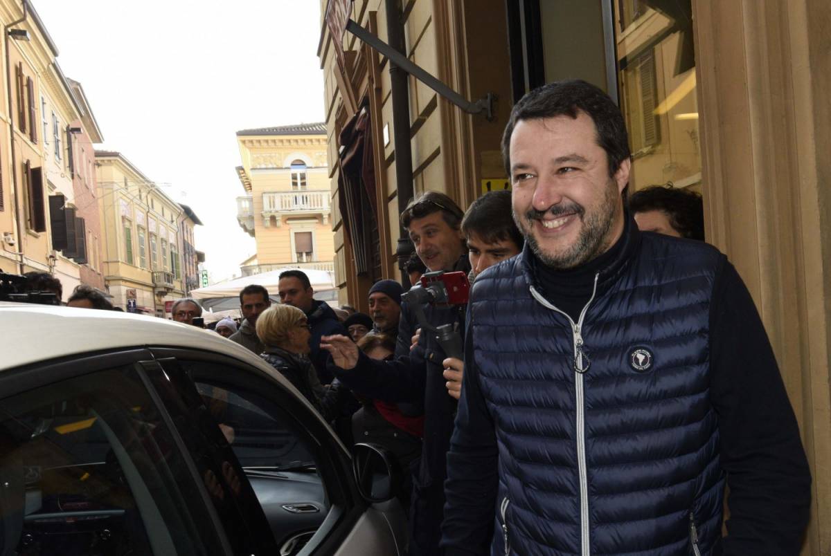 Salvini vuole tornare al voto: "Niente trucchi di palazzo"